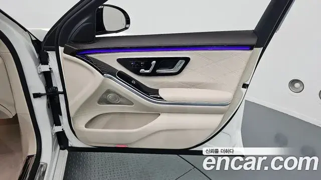 Mercedes-Benz S-Class 2021 — Photo 30/31