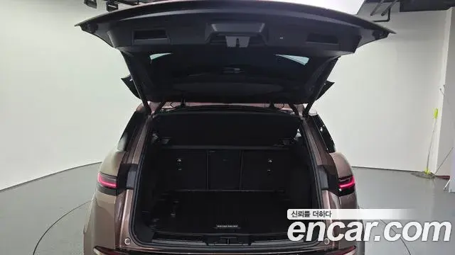 Land Rover Range Rover Evoque 2026 — ფოტო 18/20