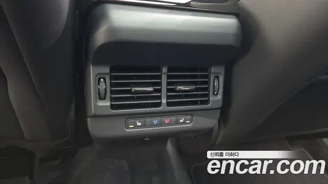 Land Rover Range Rover Evoque 2026 — ფოტო 12/20