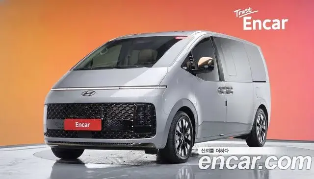 Hyundai Staria 2025 — ფოტო 15/33