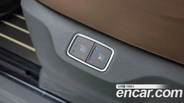 Hyundai Staria 2025 — ფოტო 16/33