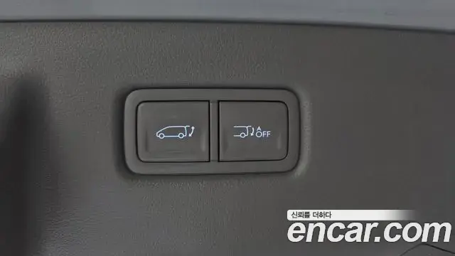 Hyundai Staria 2025 — ფოტო 18/33