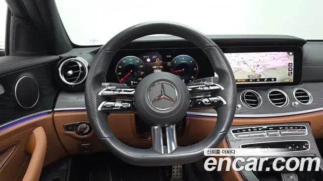 Mercedes-Benz E-Class 2021 — Фото 13/20