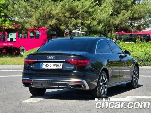 Audi A4 2023 — Photo 13/20