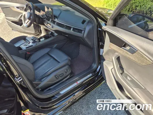 Audi A4 2023 — Photo 19/20