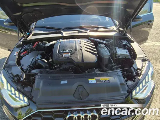 Audi A4 2023 — Photo 9/20