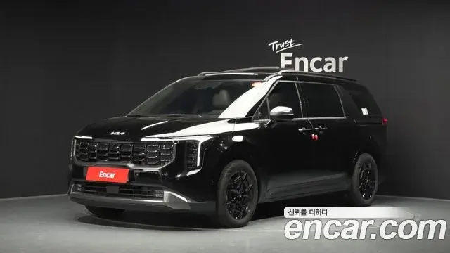 Kia Carnival 2025 — Photo 2/20