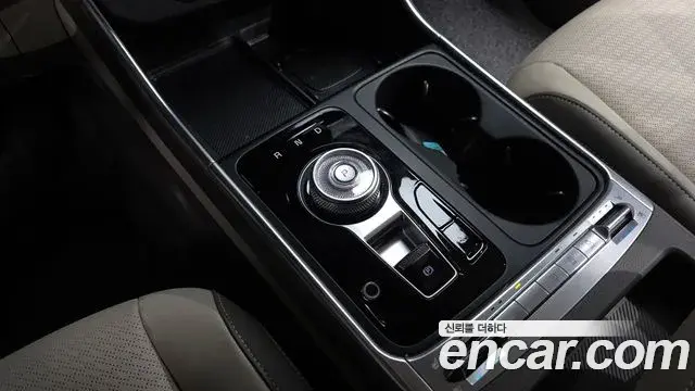Kia Carnival 2025 — Photo 13/20