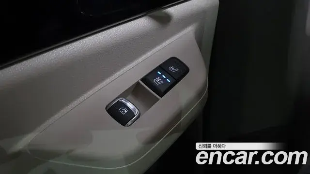 Kia Carnival 2025 — Photo 9/20