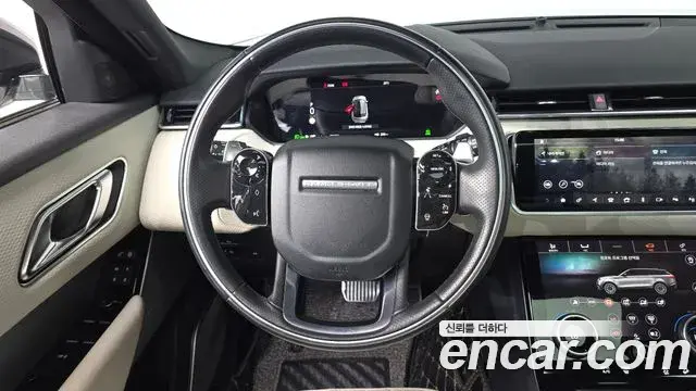 Land Rover Range Rover Velar 2019 — Photo 31/34