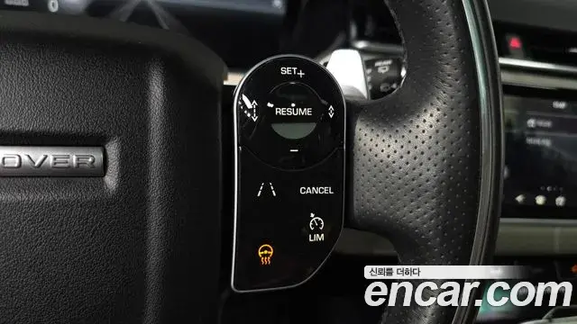 Land Rover Range Rover Velar 2019 — Photo 2/34