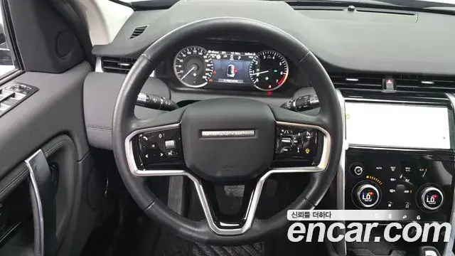 Land Rover Discovery Sport 2022 — ფოტო 29/32