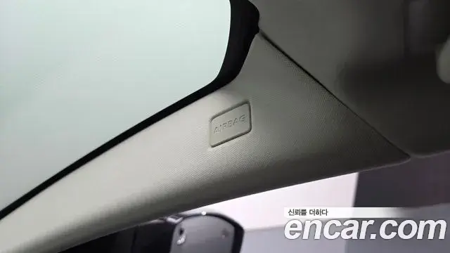 Land Rover Discovery Sport 2022 — ფოტო 19/32