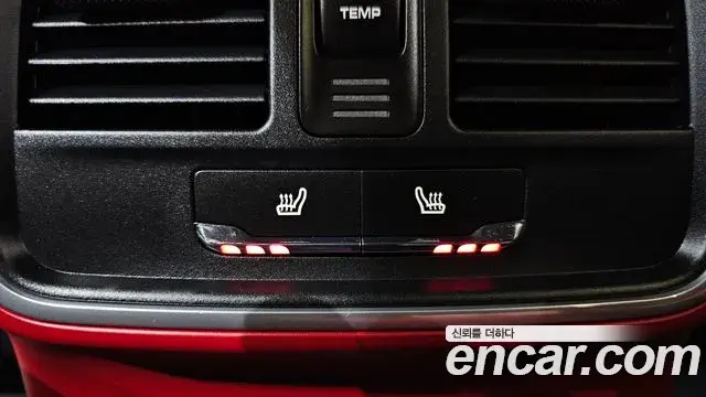 Porsche Macan 2023 — Photo 8/35