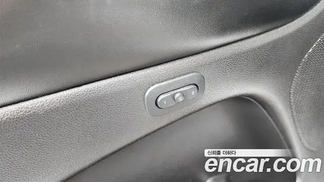 Jeep Grand Cherokee 2019 — ფოტო 10/34