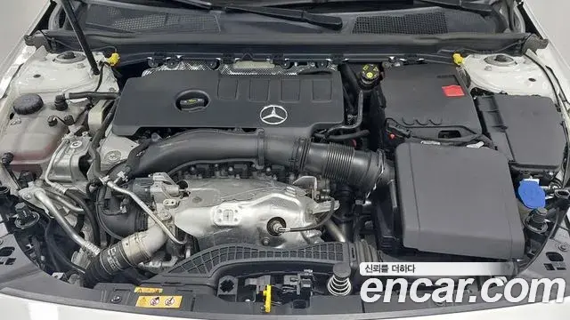 Mercedes-Benz CLA-Class 2022 — ფოტო 10/17
