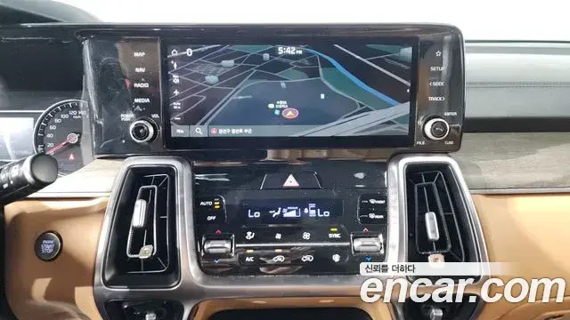 Kia Sorento 2020 — Photo 14/32