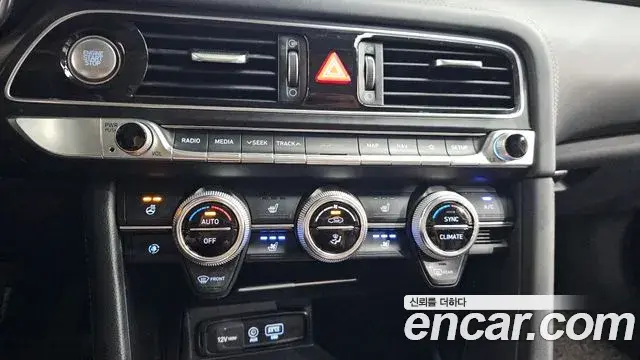 Genesis G70 2019 — ფოტო 1/33