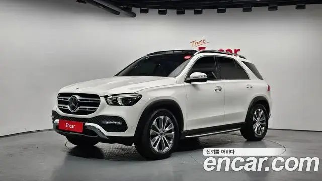 Mercedes-Benz GLE-Class 2022 — Photo 1/20