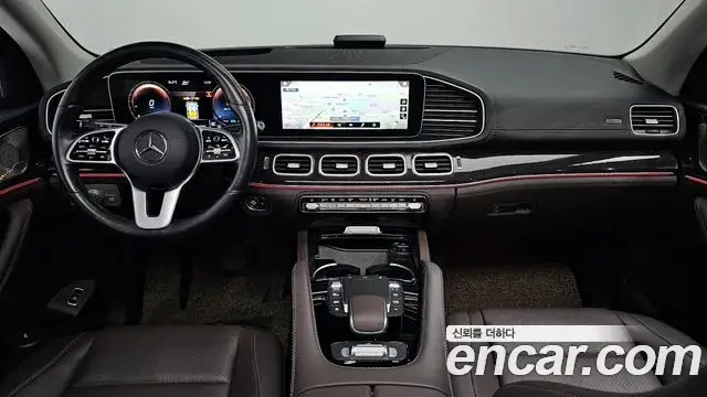 Mercedes-Benz GLE-Class 2022 — Photo 10/20