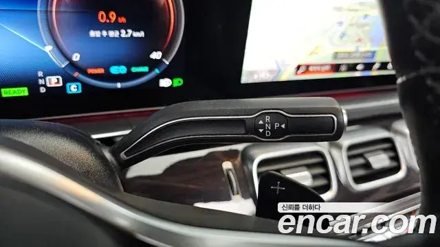 Mercedes-Benz GLE-Class 2022 — Photo 8/20