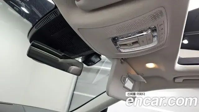 Mercedes-Benz GLE-Class 2022 — Photo 18/20