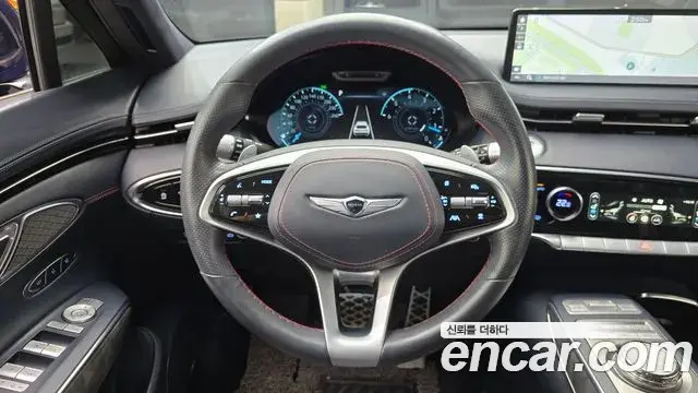 Genesis GV70 2022 — ფოტო 14/20