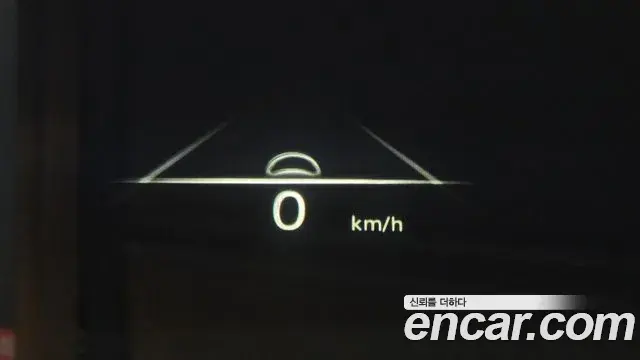 Genesis GV70 2022 — ფოტო 13/20