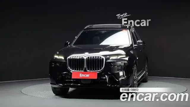 BMW X7 2024 — Şəkil 29/37