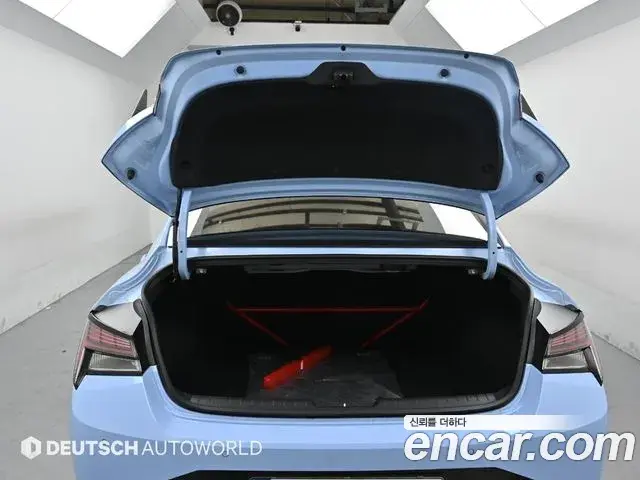 Hyundai The New Avante Hybrid 2022 — Photo 4/20