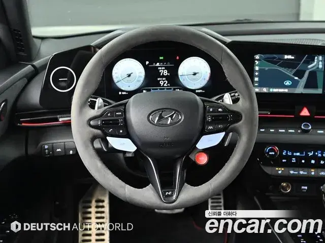 Hyundai The New Avante Hybrid 2022 — Photo 16/20