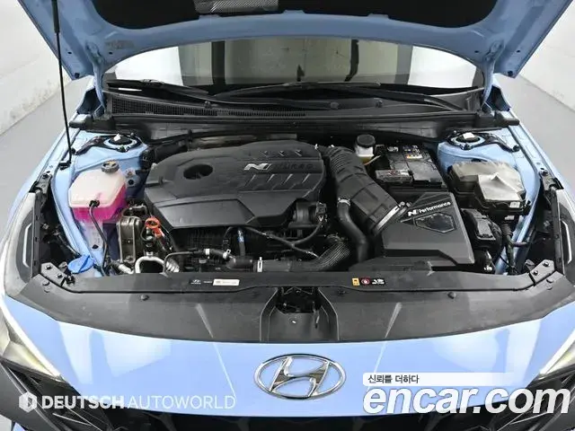 Hyundai The New Avante Hybrid 2022 — Photo 19/20