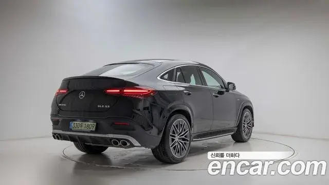 Mercedes-Benz GLE-Class 2025 — Photo 19/20