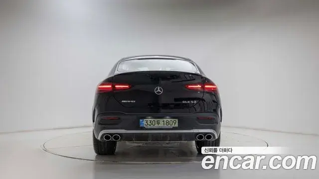 Mercedes-Benz GLE-Class 2025 — Photo 12/20
