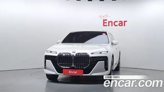 BMW 7 Series 2025 — ფოტო 5/20