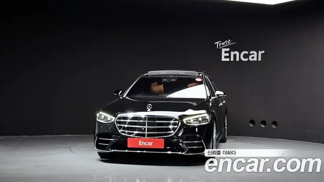 Mercedes-Benz S-Class 2022 — Photo 10/20