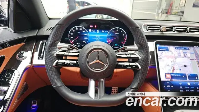 Mercedes-Benz S-Class 2022 — Photo 6/20