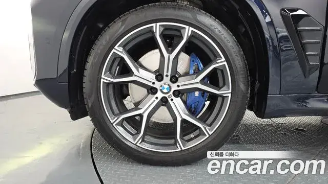BMW X5 2025 — ფოტო 36/36
