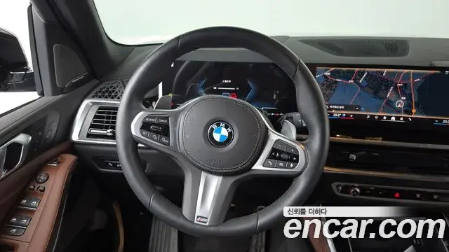 BMW X5 2025 — ფოტო 31/36
