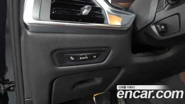 BMW X5 2025 — ფოტო 18/36