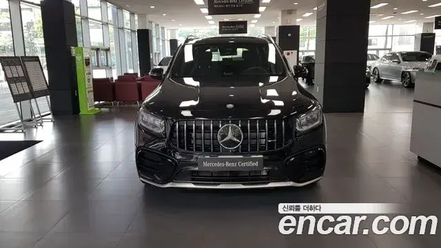 Mercedes-Benz GLB-Class 2025 — Фото 2/17