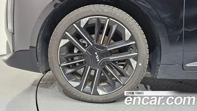 Kia K8 2025 — Photo 25/36