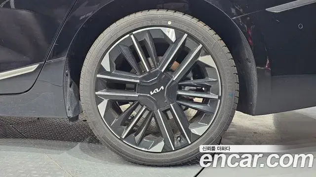 Kia K8 2025 — Photo 22/36