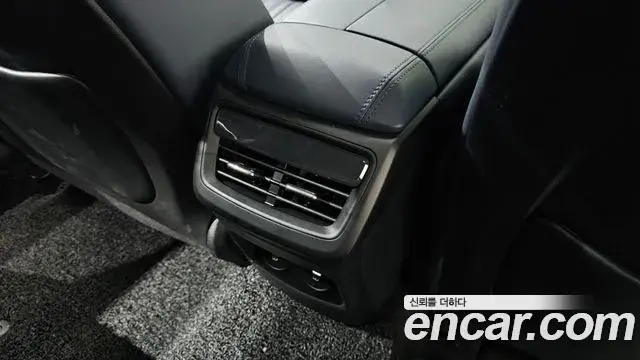 Kia K8 2025 — Photo 10/36