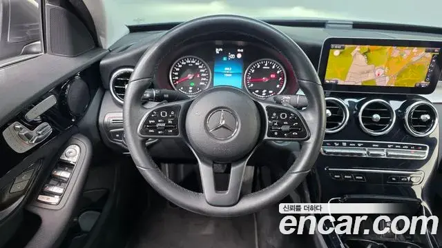 Mercedes-Benz C-Class 2019 — Photo 14/31
