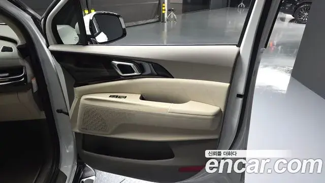 Kia Carnival 2024 — Şəkil 25/35