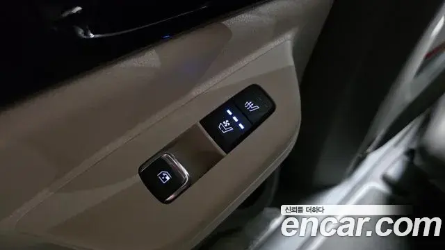 Kia Carnival 2024 — Şəkil 34/35
