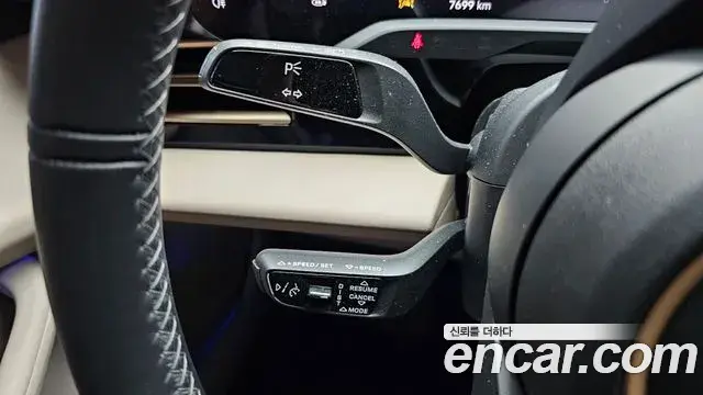 Porsche Taycan 2023 — Şəkil 23/35