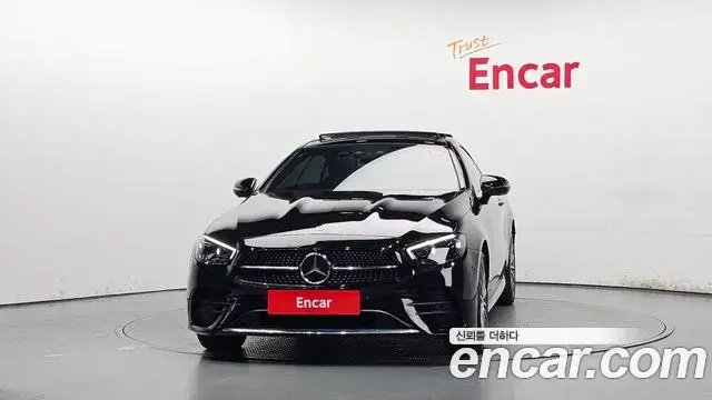 Mercedes-Benz E-Class 2021 — Фото 3/20