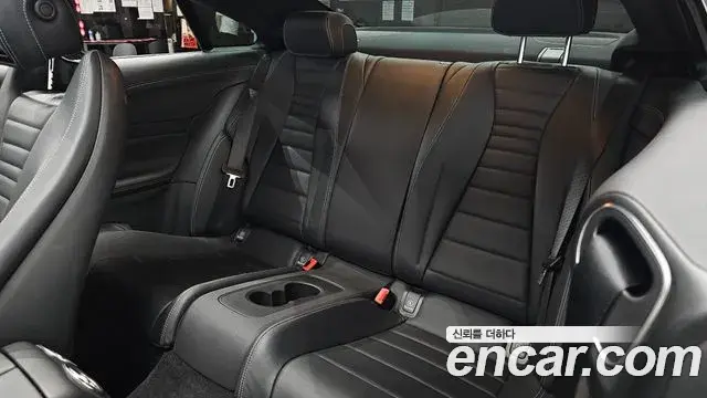 Mercedes-Benz E-Class 2021 — Фото 12/20